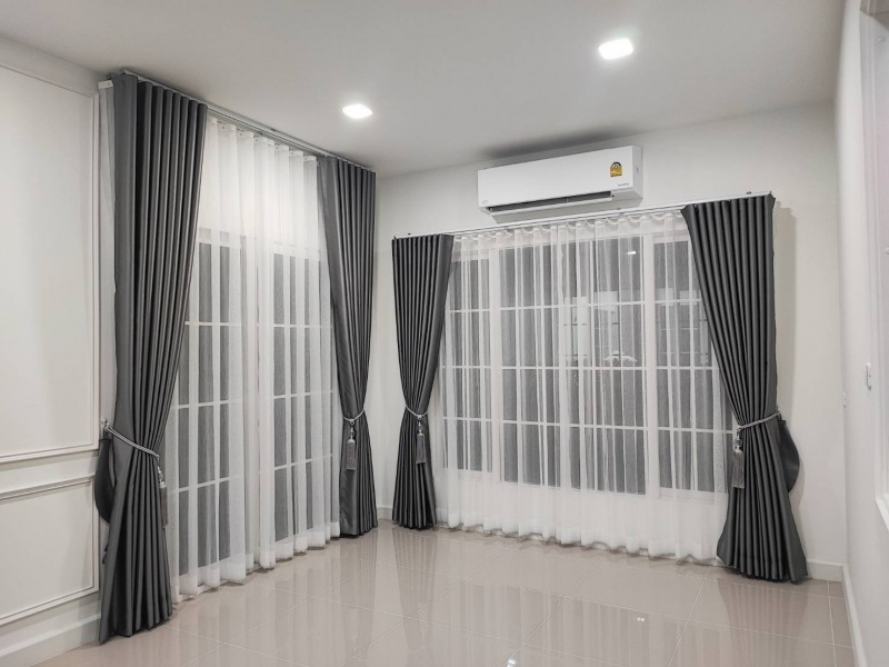 รับติดม่านบังแดด